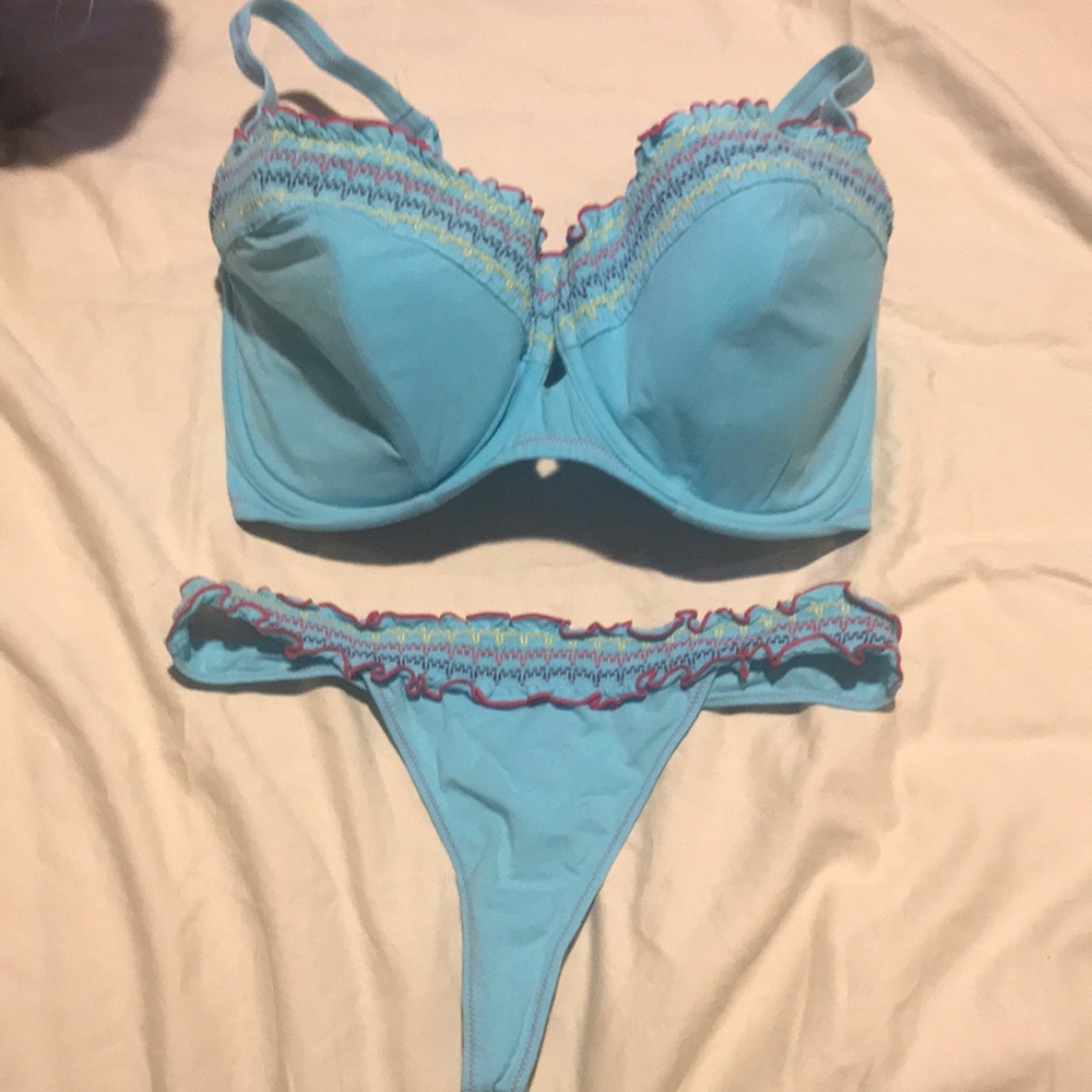 Beautiful turquoise some marked bra and panty set